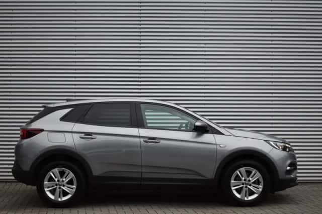 Opel Grandland X (2018) thumbnail 4