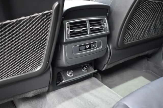 Audi Q7 (2016) thumbnail 45