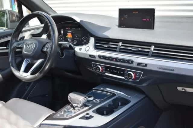 Audi Q7 (2016) thumbnail 48
