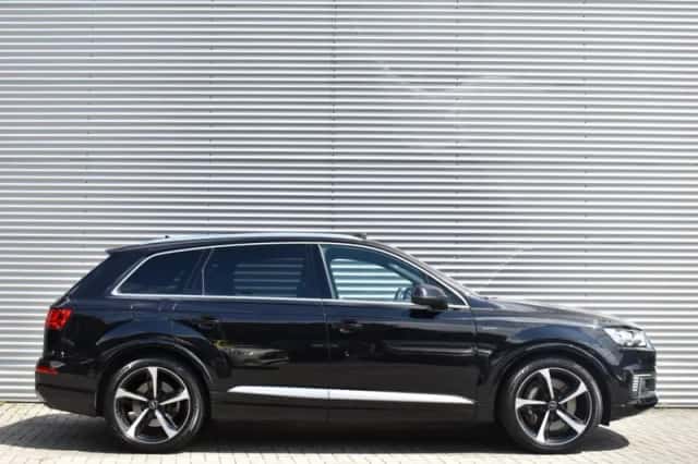 Audi Q7 (2016) thumbnail 10