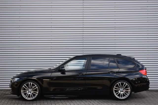 BMW 3-Serie (2018) thumbnail 2