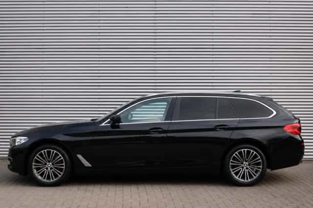 BMW 5-Serie (2017) thumbnail 2