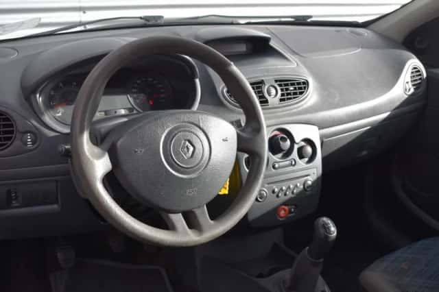 Renault Clio (2008) thumbnail 14