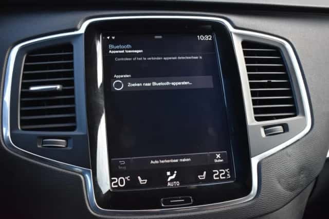 Volvo XC90 (2016) thumbnail 37