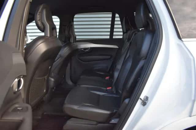 Volvo XC90 (2016) thumbnail 5