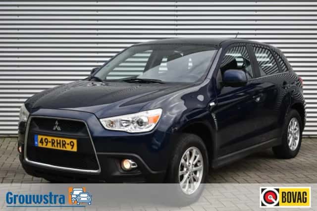 Mitsubishi ASX (2011) thumbnail 1