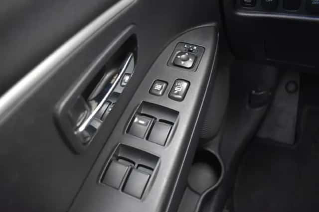 Mitsubishi ASX (2011) thumbnail 15