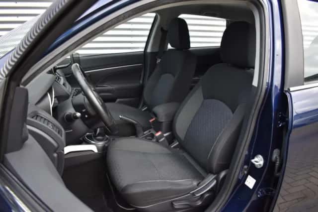 Mitsubishi ASX (2011) thumbnail 16