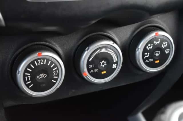 Mitsubishi ASX (2011) thumbnail 29