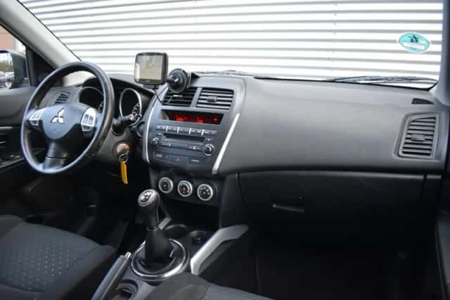 Mitsubishi ASX (2011) thumbnail 32