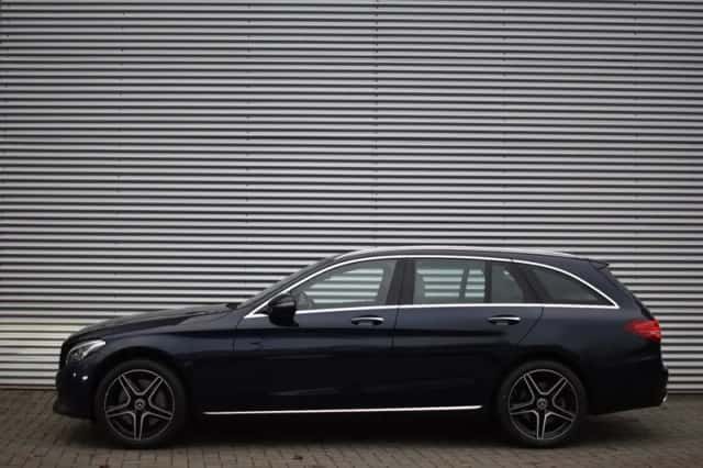 Mercedes-Benz C-Klasse (2015) thumbnail 2