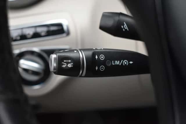Mercedes-Benz C-Klasse (2015) thumbnail 24