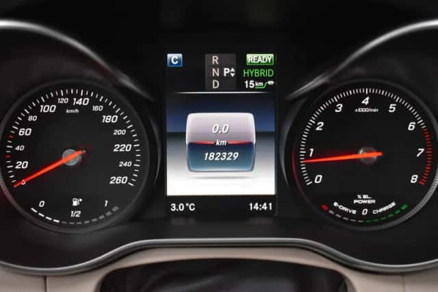 Mercedes-Benz C-Klasse (2015) thumbnail 26