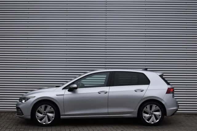Volkswagen Golf (2020) thumbnail 2