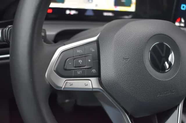 Volkswagen Golf (2020) thumbnail 20