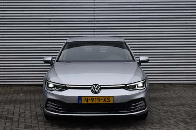 Volkswagen Golf (2020) thumbnail 3