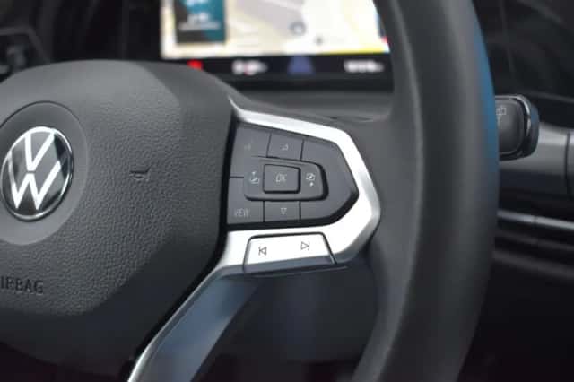 Volkswagen Golf (2020) thumbnail 25