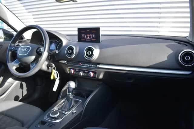Audi A3 (2013) thumbnail 39