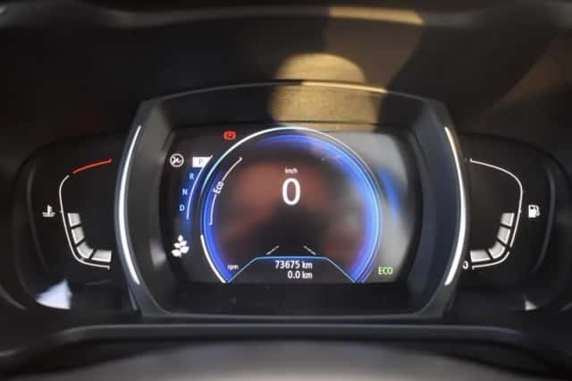 Renault Kadjar (2021) thumbnail 25
