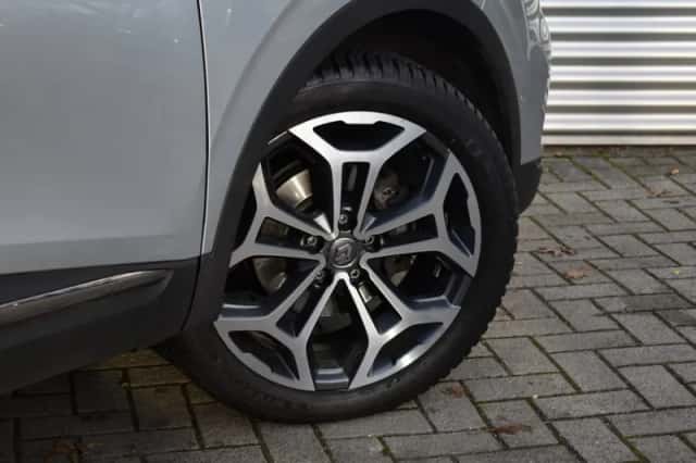 Renault Kadjar (2021) thumbnail 4