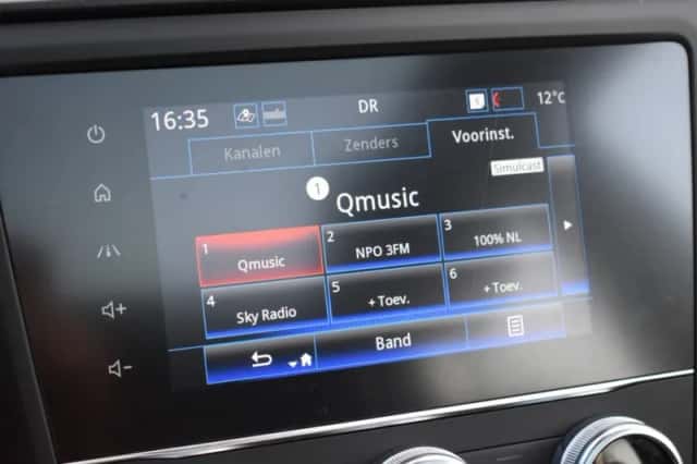 Renault Kadjar (2021) thumbnail 42