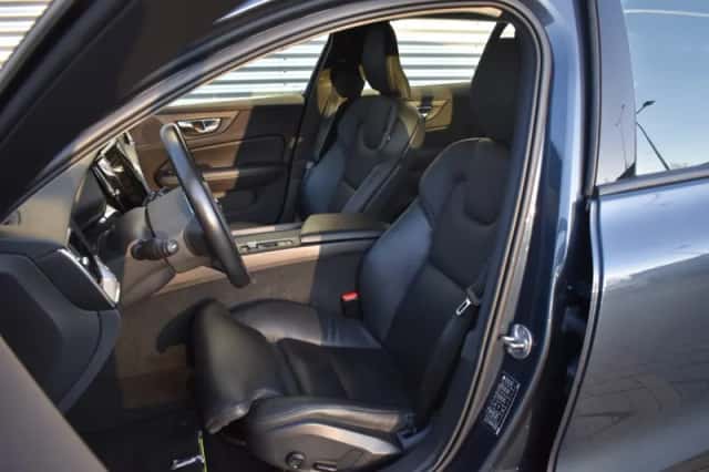 Volvo V60 (2021) thumbnail 18