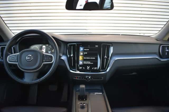 Volvo V60 (2021) thumbnail 26