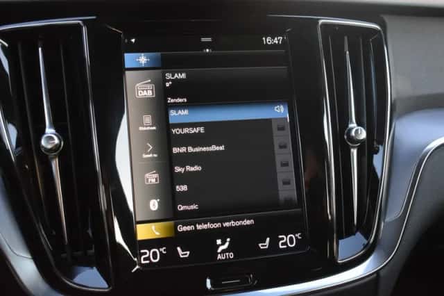 Volvo V60 (2021) thumbnail 33