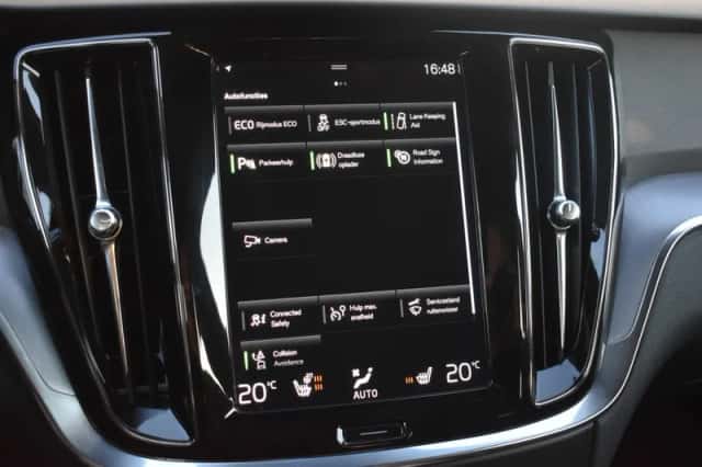 Volvo V60 (2021) thumbnail 36