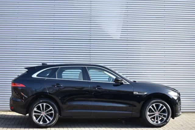 Jaguar F-Pace (2019) thumbnail 4