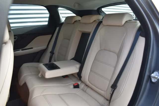Jaguar F-Pace (2019) thumbnail 33