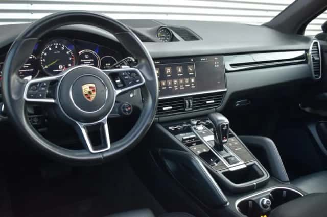 Porsche Cayenne (2021) thumbnail 19