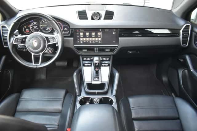 Porsche Cayenne (2021) thumbnail 20