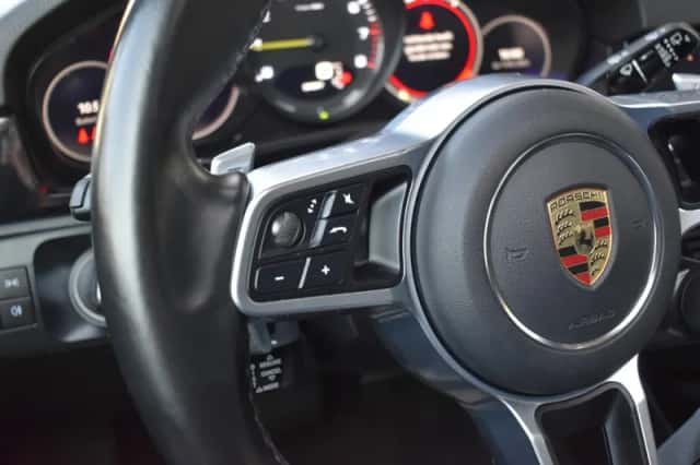 Porsche Cayenne (2021) thumbnail 29