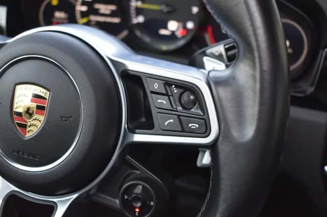 Porsche Cayenne (2021) thumbnail 33