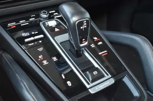 Porsche Cayenne (2021) thumbnail 36