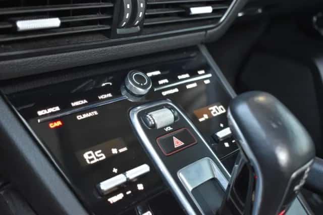 Porsche Cayenne (2021) thumbnail 37