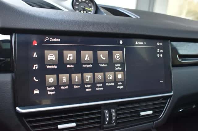 Porsche Cayenne (2021) thumbnail 45