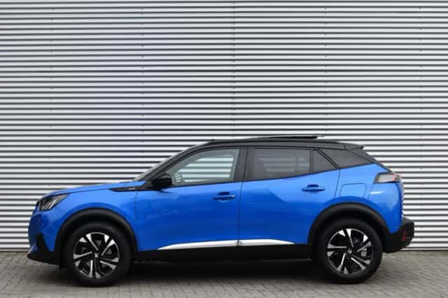 Peugeot 2008 (2022) thumbnail 2