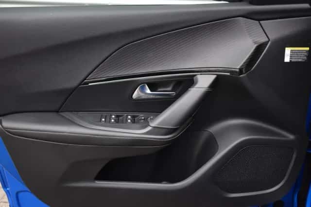 Peugeot 2008 (2022) thumbnail 13
