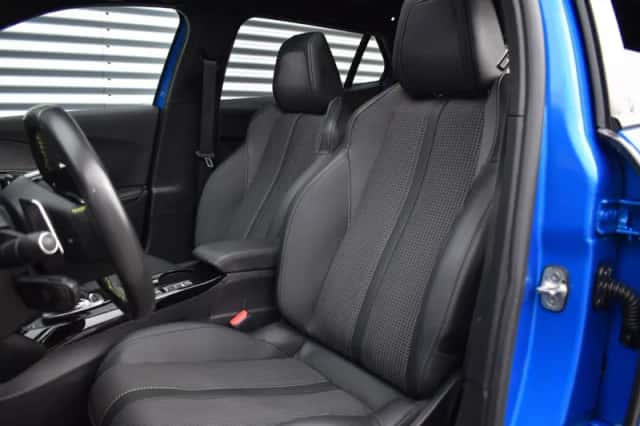 Peugeot 2008 (2022) thumbnail 15