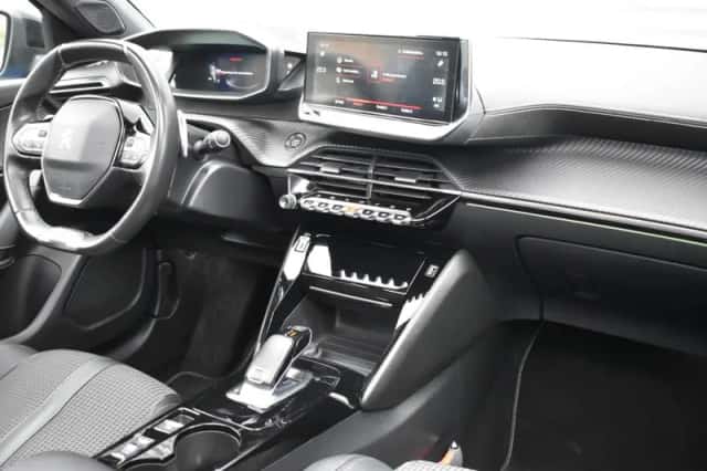 Peugeot 2008 (2022) thumbnail 18