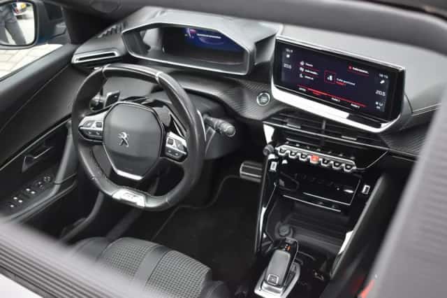 Peugeot 2008 (2022) thumbnail 19