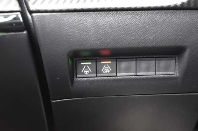 Peugeot 2008 (2022) thumbnail 22