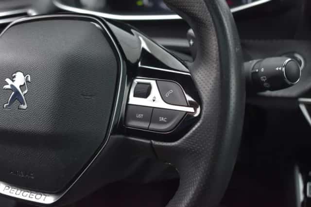 Peugeot 2008 (2022) thumbnail 30