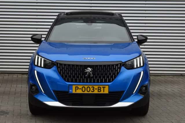 Peugeot 2008 (2022) thumbnail 5