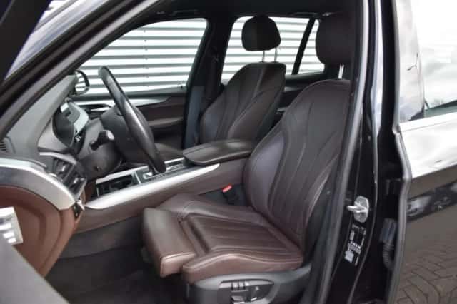 BMW X5 (2017) thumbnail 16