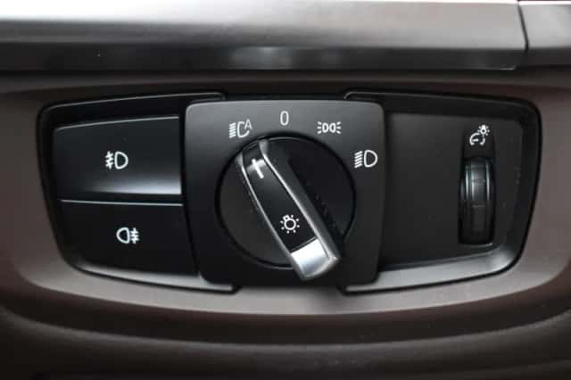 BMW X5 (2017) thumbnail 18