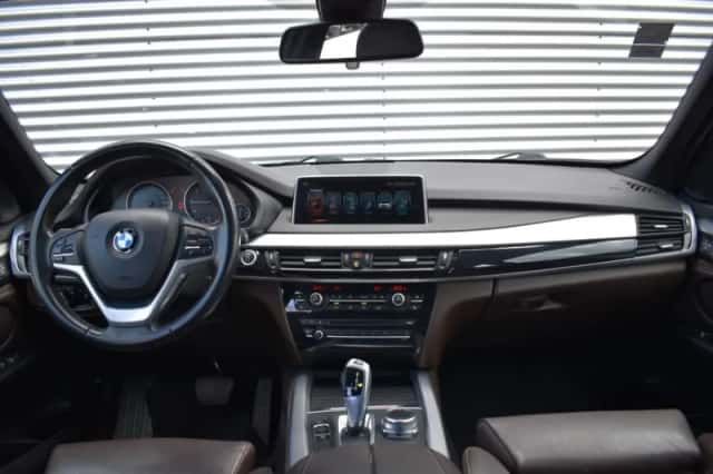 BMW X5 (2017) thumbnail 25