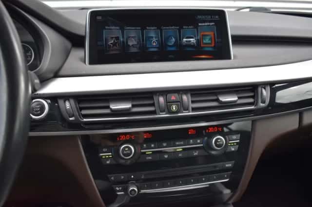 BMW X5 (2017) thumbnail 26